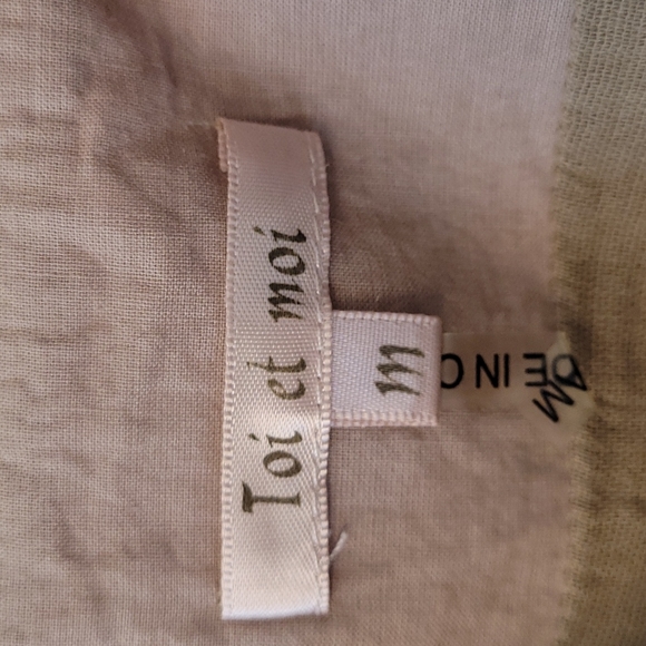 Tan embroidered skirt - Picture 2 of 3